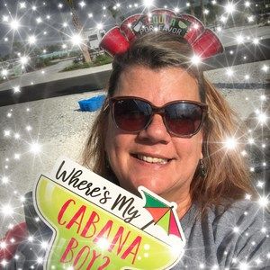 Meet your Posher, Lori